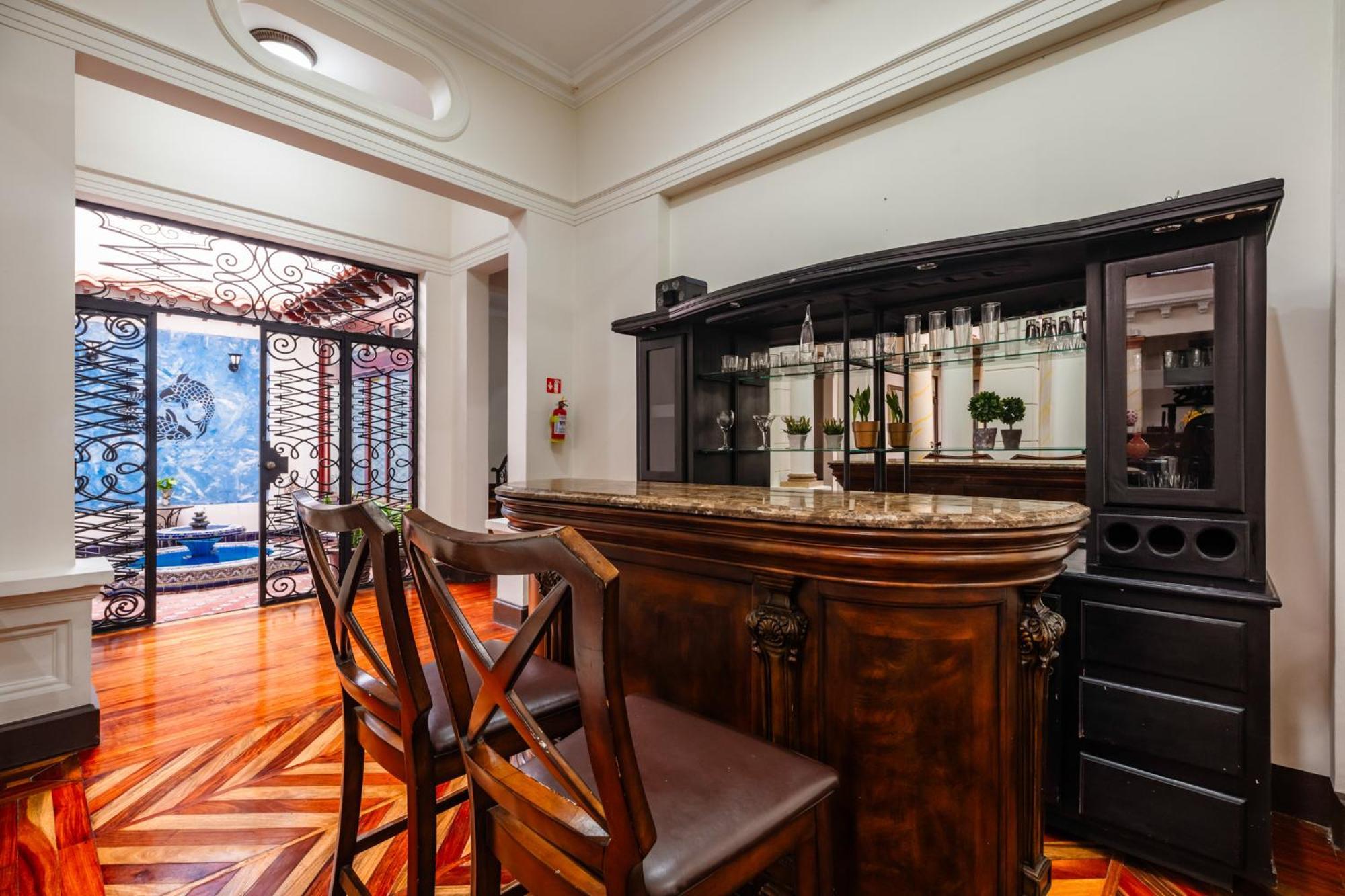 Hotel Majestad San Jose  Ngoại thất bức ảnh